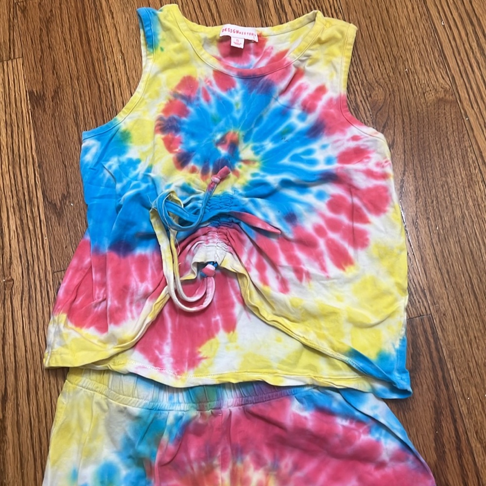 Design History Tie-Dye Matching Set - Picture 2 of 7